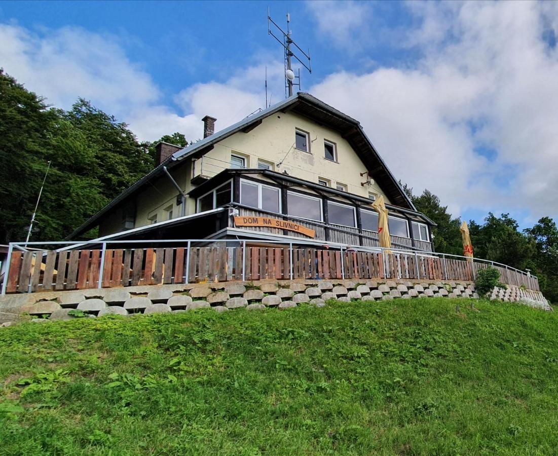 Dom Na Slivnici Bed & Breakfast Cerknica Exterior photo